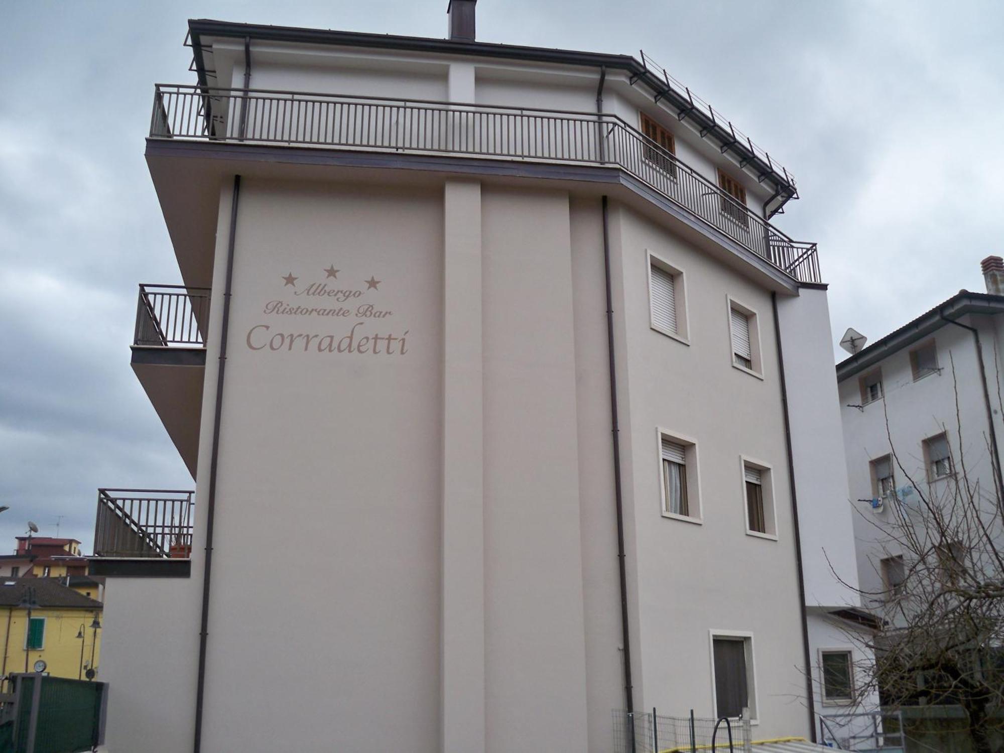 Albergo Corradetti 카스텔디상로 외부 사진