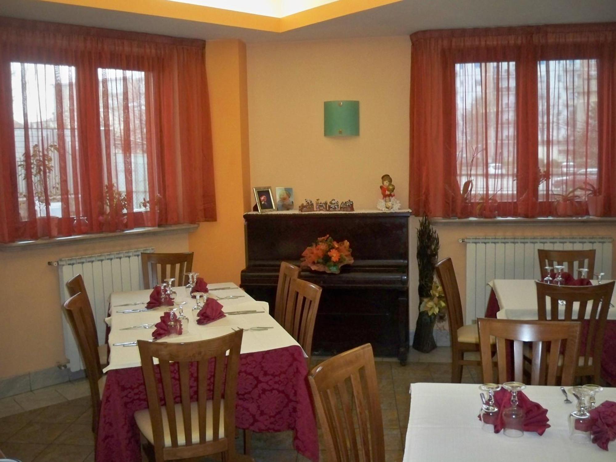 Albergo Corradetti 카스텔디상로 외부 사진